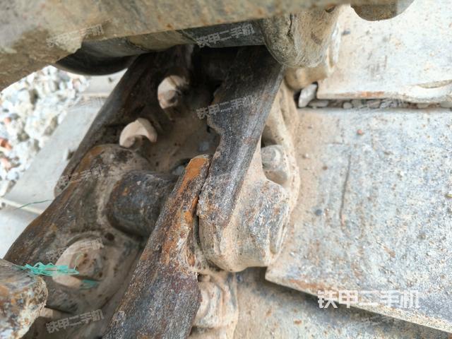 左側行走馬達蓋板(行走機構) 左側行走馬達蓋板(行走機構)