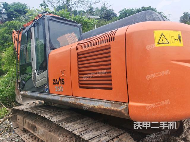 駕駛室正側(駕駛室部分) 駕駛室正側(駕駛室部分)