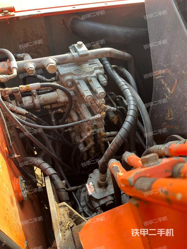 分配閥(上車(chē)部件) 分配閥(上車(chē)部件)