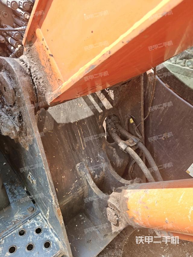 大臂根部?斜(工作和回轉(zhuǎn)裝置) 大臂根部?斜(工作和回轉(zhuǎn)裝置)