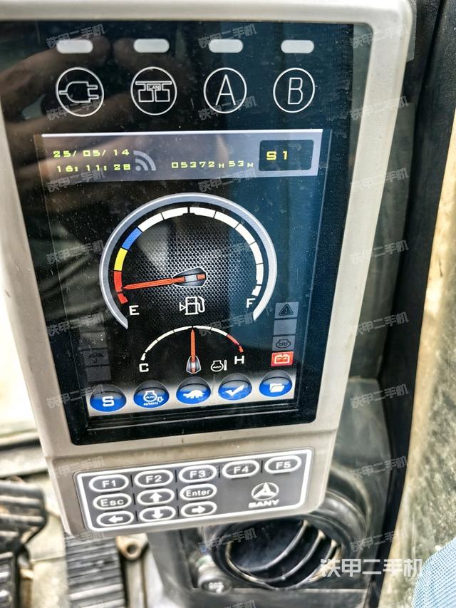 小時表(駕駛室部分) 小時表(駕駛室部分)