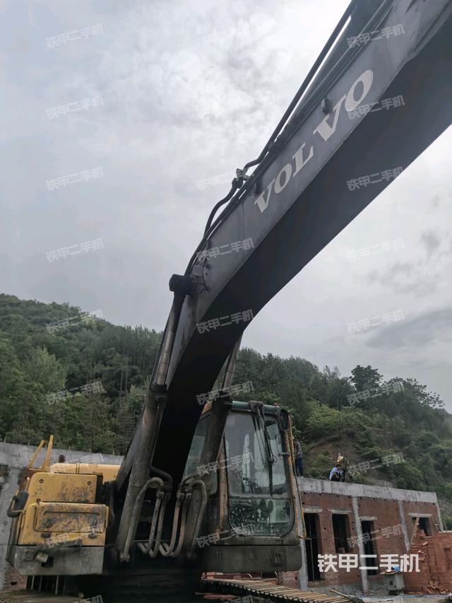 大臂整體?右側(cè)（工作和回轉(zhuǎn)裝置）