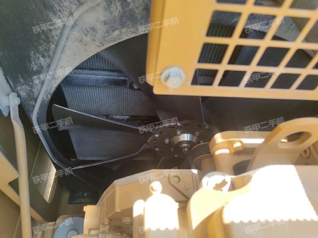 水箱+风扇特写(上车部件) 水箱+风扇特写(上车部件)