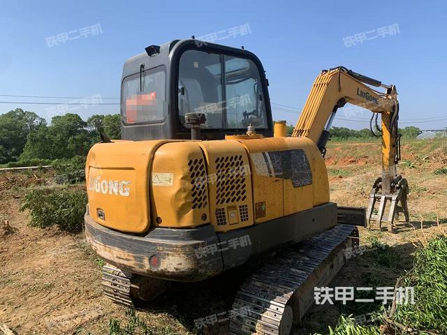 整機(jī)右后45°(整機(jī)外觀) 整機(jī)右后45°(整機(jī)外觀)