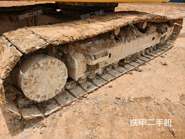 左側(cè)履帶整體?(行走機構(gòu)) 左側(cè)履帶整體?(行走機構(gòu))