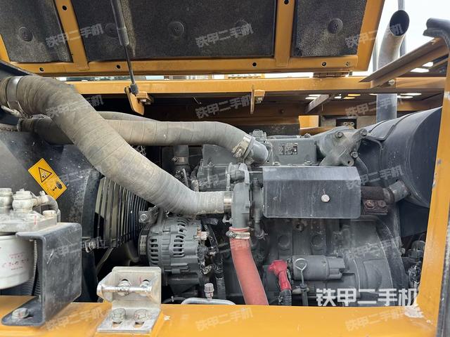 發(fā)動機室(上車部件) 發(fā)動機室(上車部件)