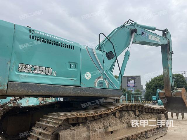 右后45(整機(jī)外觀) 右后45(整機(jī)外觀)