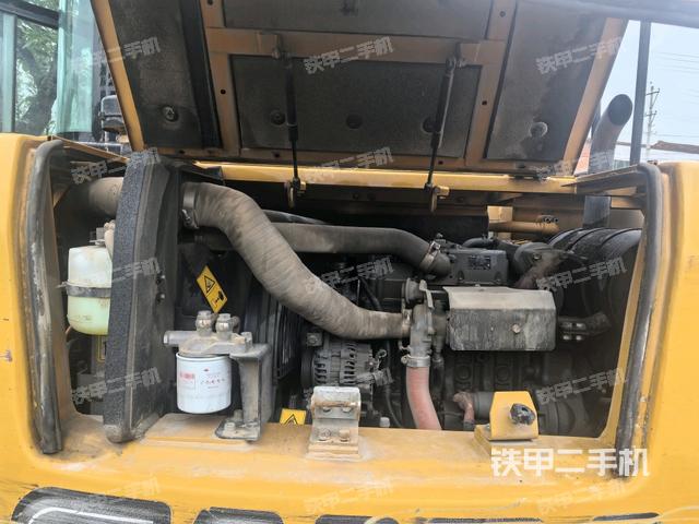發(fā)動(dòng)機(jī)室(上車部件) 發(fā)動(dòng)機(jī)室(上車部件)