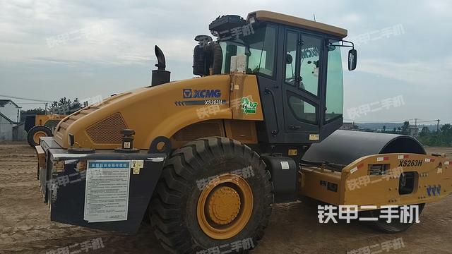 整機(jī)右后45°(設(shè)備外觀及核心部件) 整機(jī)右后45°(設(shè)備外觀及核心部件)