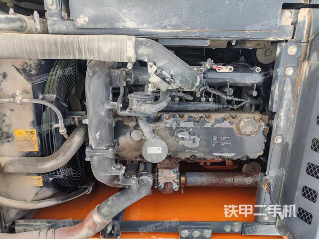 發(fā)動(dòng)機(jī)整體俯視(整機(jī)外觀) 發(fā)動(dòng)機(jī)整體俯視(整機(jī)外觀)