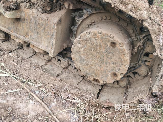 左驅(qū)動(dòng)輪（行走機(jī)構(gòu)）