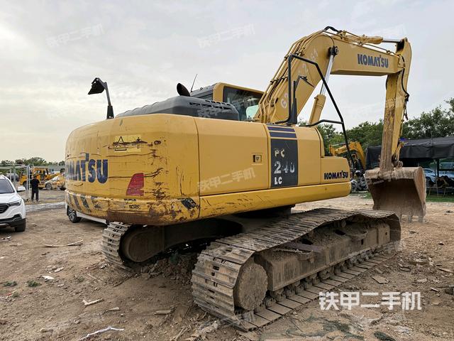 整機右后45°(整機外觀) 整機右后45°(整機外觀)