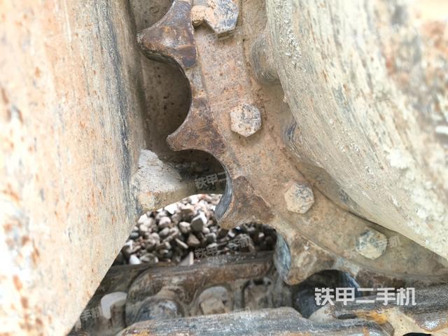 左側履帶整體?(行走機構) 左側履帶整體?(行走機構)