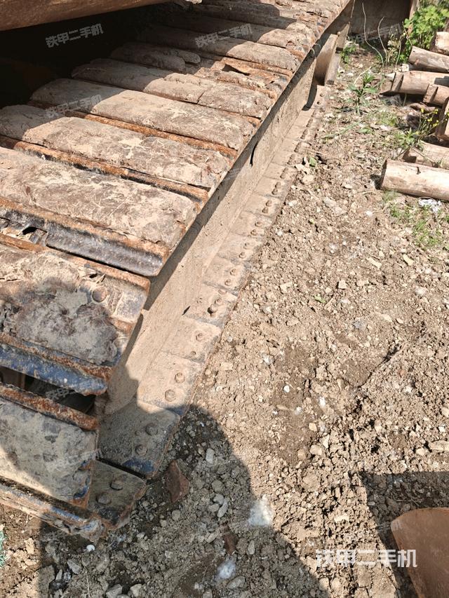 左側(cè)履帶整體?(行走機(jī)構(gòu)) 左側(cè)履帶整體?(行走機(jī)構(gòu))