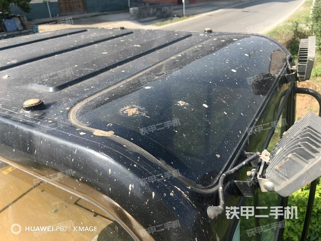 駕駛室頂部(整機外觀) 駕駛室頂部(整機外觀)