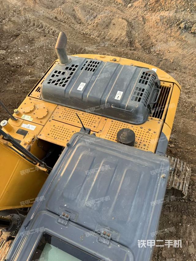 駕駛室頂部俯視(上車部件) 駕駛室頂部俯視(上車部件)
