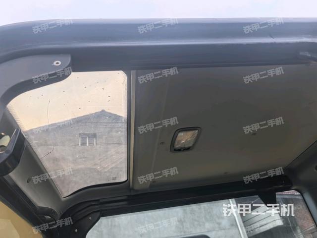 頂棚整體(駕駛室部分) 頂棚整體(駕駛室部分)