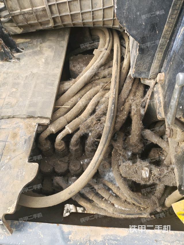 顶棚整体（驾驶室部分）