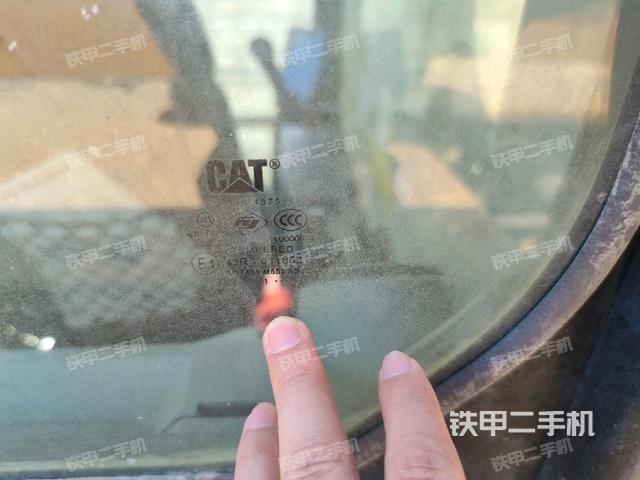 后窗玻璃角标(驾驶室部分) 后窗玻璃角标(驾驶室部分)