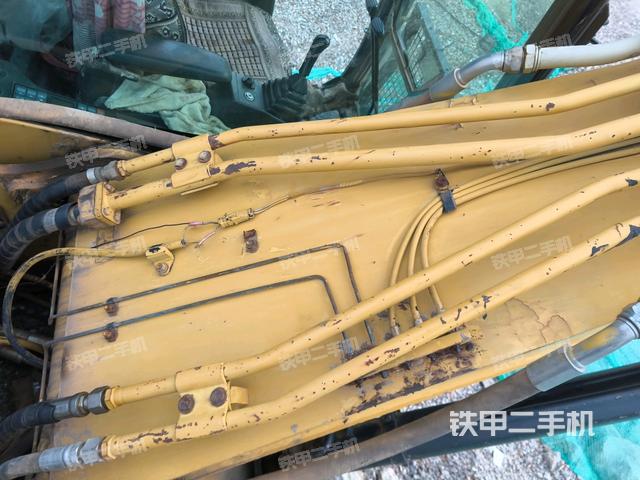 大臂油缸整體?豎拍(工作和回轉裝置) 大臂油缸整體?豎拍(工作和回轉裝置)