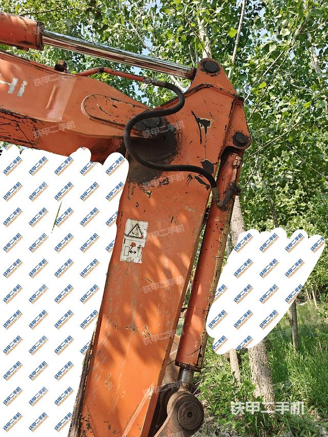 小臂整體右前(工作和回轉(zhuǎn)裝置) 小臂整體右前(工作和回轉(zhuǎn)裝置)