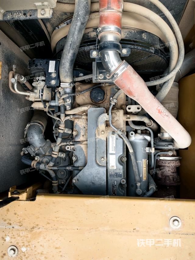 發(fā)動機室(上車部件) 發(fā)動機室(上車部件)