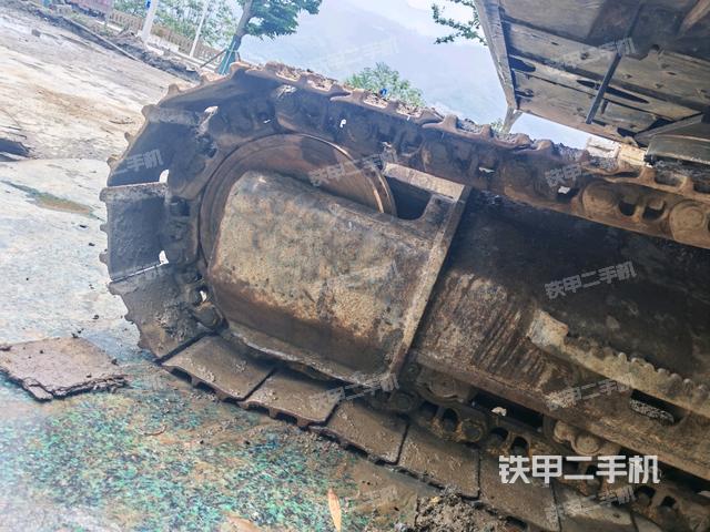 左側(cè)行走馬達(dá)蓋板(行走機(jī)構(gòu)) 左側(cè)行走馬達(dá)蓋板(行走機(jī)構(gòu))