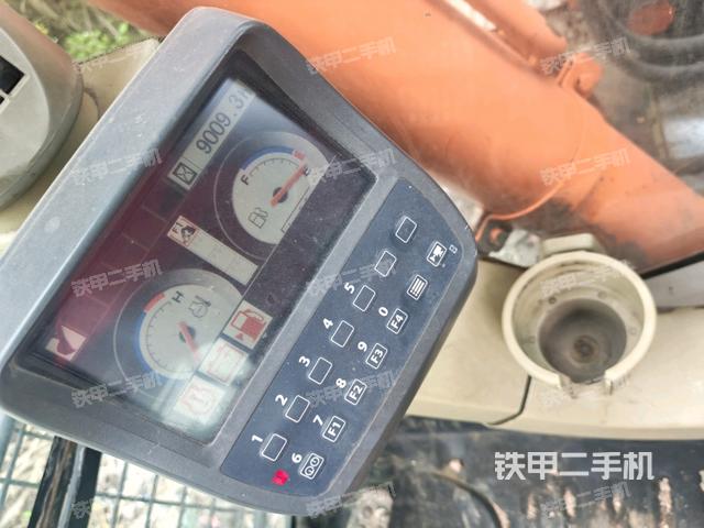 小時表(駕駛室部分) 小時表(駕駛室部分)