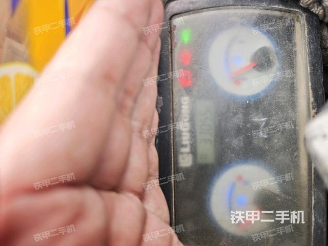 小時(shí)表(駕駛室部分) 小時(shí)表(駕駛室部分)