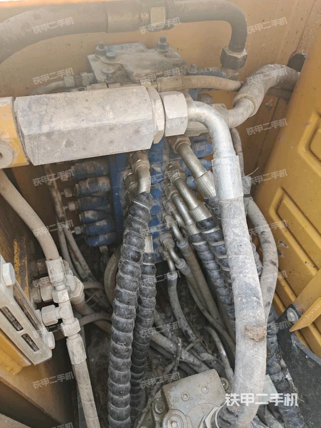 分配閥(上車(chē)部件) 分配閥(上車(chē)部件)