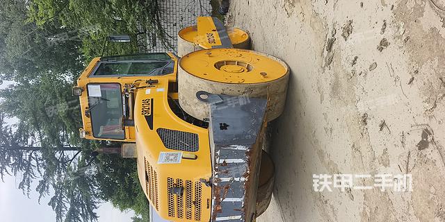 整机右后45°（设备外观及核心部件）