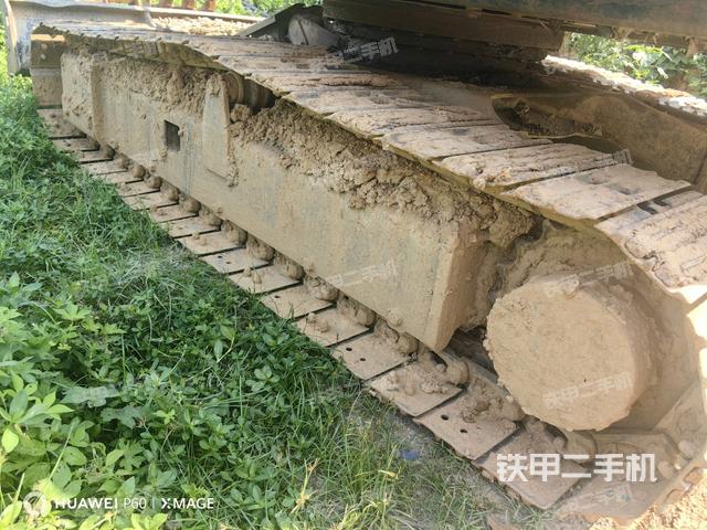 單側履帶整體(整機外觀) 單側履帶整體(整機外觀)