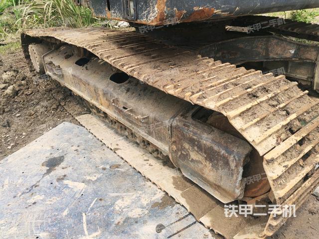 右側(cè)履帶整體(行走機(jī)構(gòu)) 右側(cè)履帶整體(行走機(jī)構(gòu))