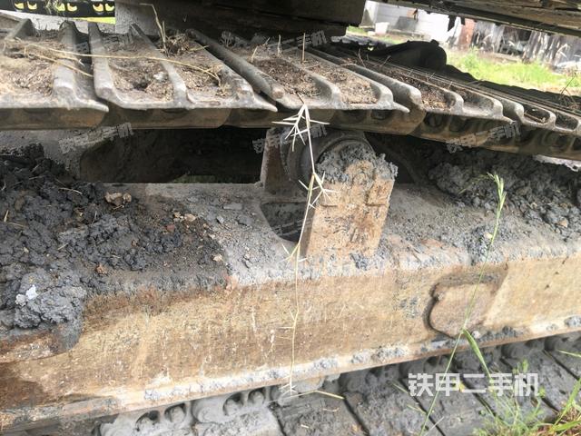 左側(cè)行走馬達(dá)蓋板(行走機(jī)構(gòu)) 左側(cè)行走馬達(dá)蓋板(行走機(jī)構(gòu))