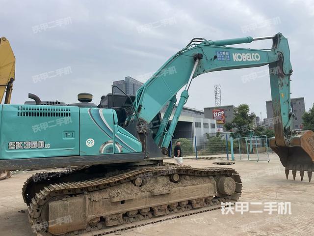 右前45(整機(jī)外觀) 右前45(整機(jī)外觀)