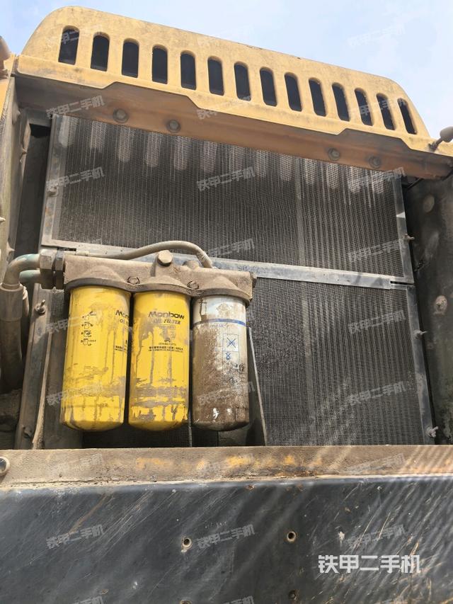 散熱器正面（大件艙室）