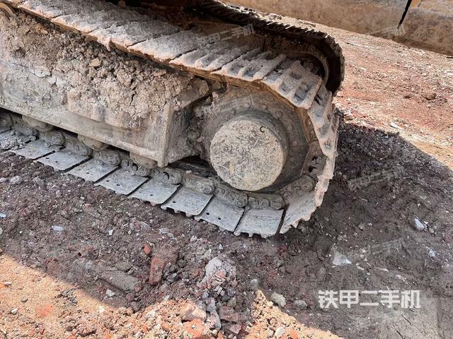 右側(cè)行走馬達(dá)蓋板(行走機(jī)構(gòu)) 右側(cè)行走馬達(dá)蓋板(行走機(jī)構(gòu))