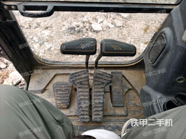 座椅后部（駕駛室部分）