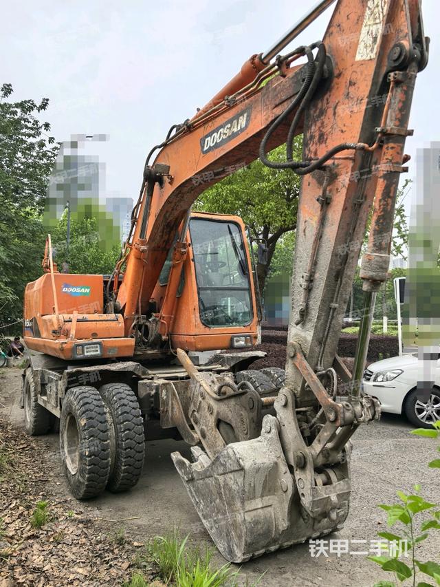 右前45(整機外觀) 右前45(整機外觀)