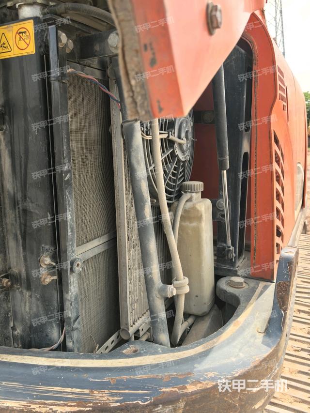 散熱器室(大件艙室) 散熱器室(大件艙室)