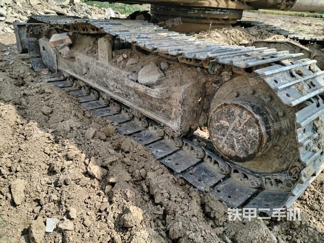 左側(cè)履帶整體?(行走機構(gòu)) 左側(cè)履帶整體?(行走機構(gòu))