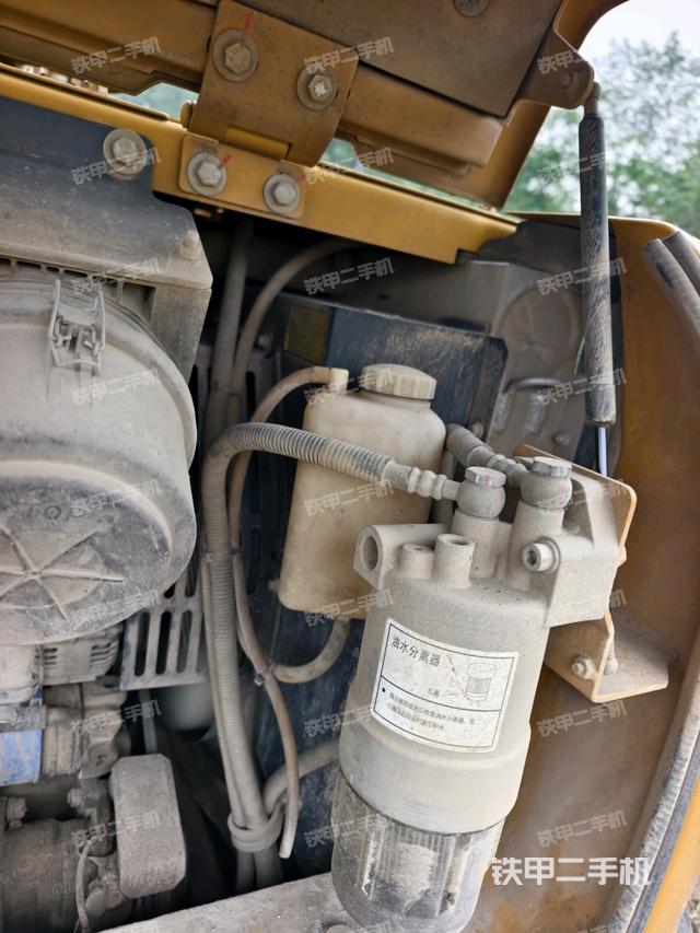 水箱+风扇特写(上车部件) 水箱+风扇特写(上车部件)