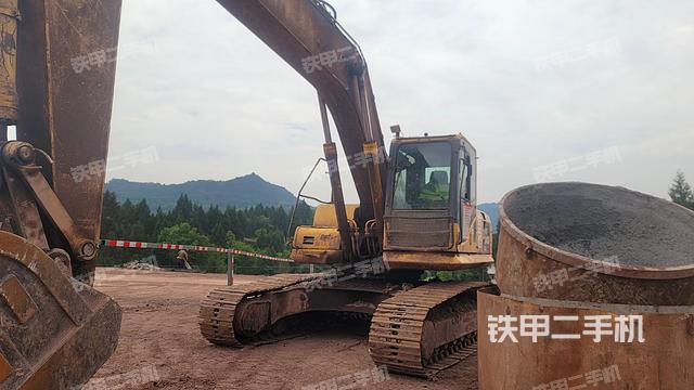 小松PC240LC-8挖掘機