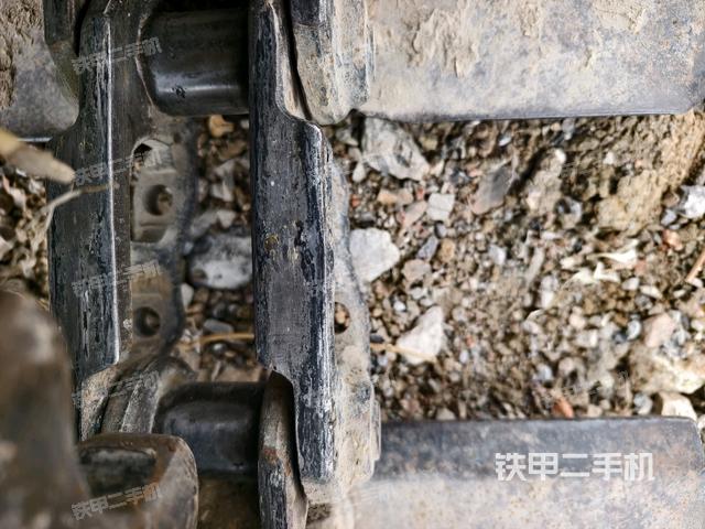 左驅(qū)動輪(行走機(jī)構(gòu)) 左驅(qū)動輪(行走機(jī)構(gòu))