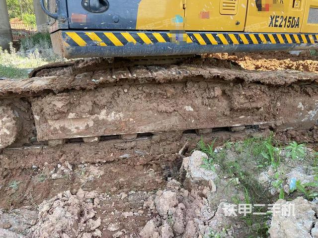 單側(cè)履帶整體（整機(jī)外觀）