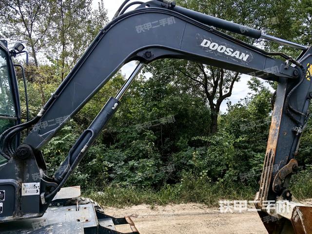 大臂整體?右側(cè)（工作和回轉(zhuǎn)裝置）