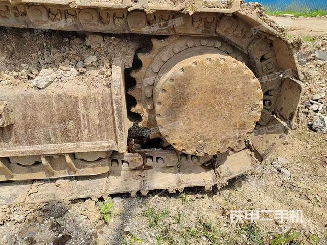 單側(cè)履帶整體（整機(jī)外觀）