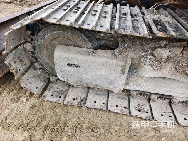 左导向轮(行走机构) 左导向轮(行走机构)