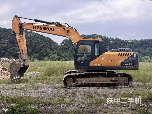 右前45(整機(jī)外觀) 右前45(整機(jī)外觀)