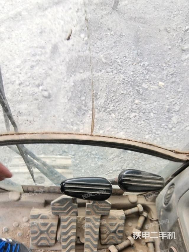 駕駛室左后45度(駕駛室部分) 駕駛室左后45度(駕駛室部分)